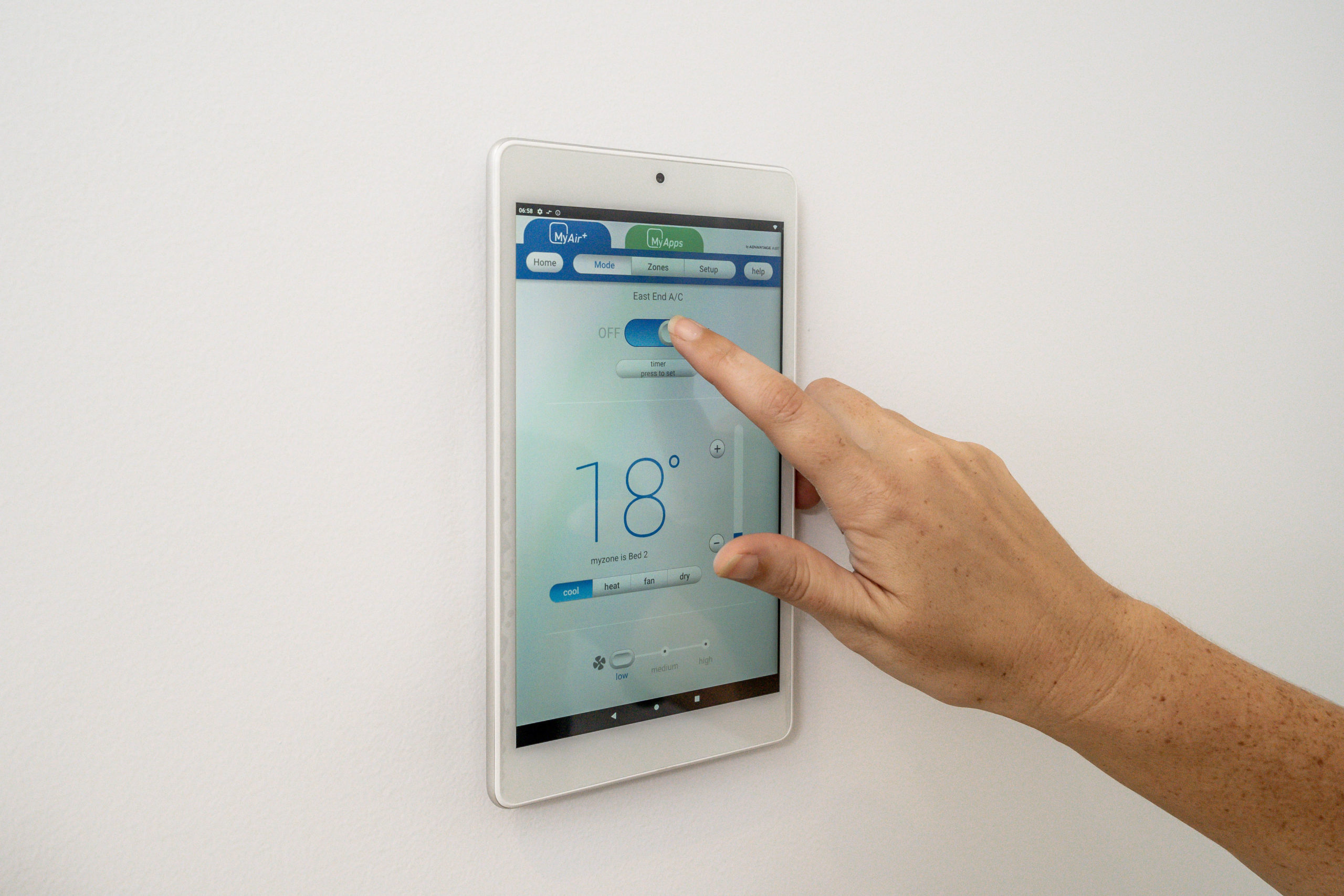 advantage-air-partner-ipad-interface-smart-home